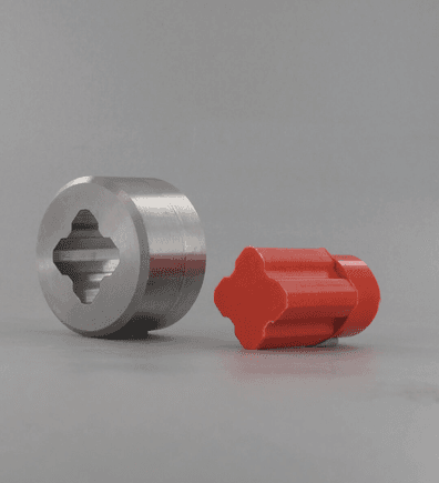 Protection sur mesure créée avec le F65