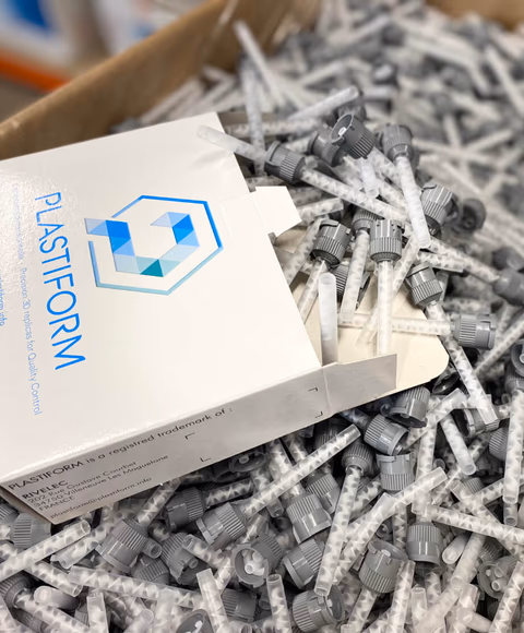 Plastiform 注射器