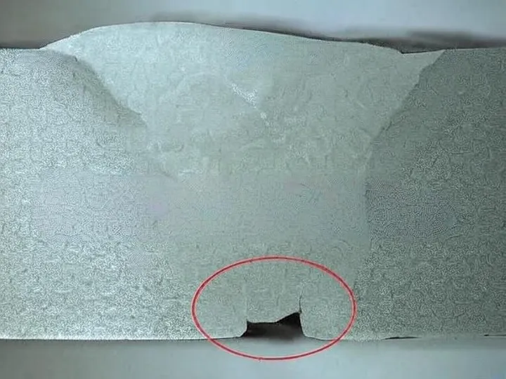 Incomplete penetration exemple on a weld
