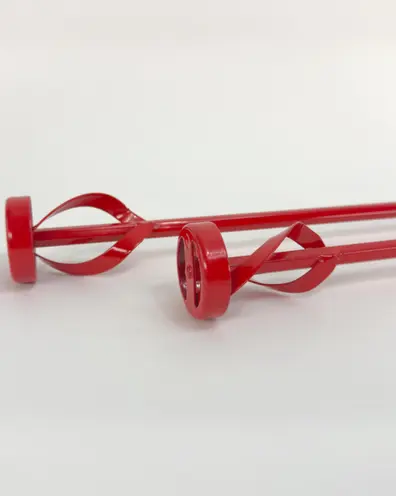 Duas cânulas misturadoras vermelhas para produtos Plastiform