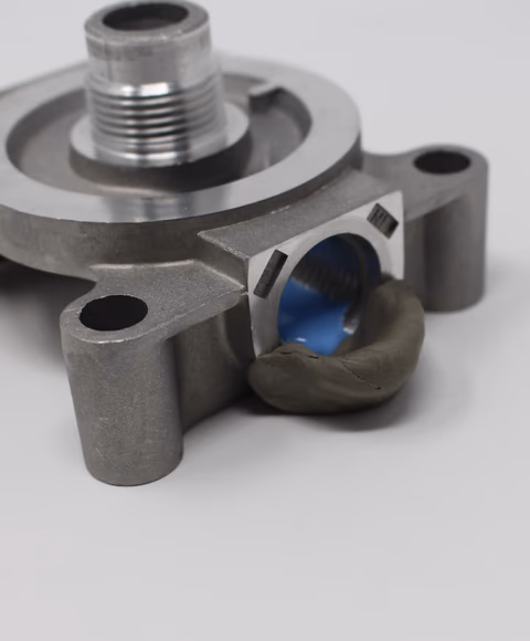 使用固定油泥控制F50的流动性