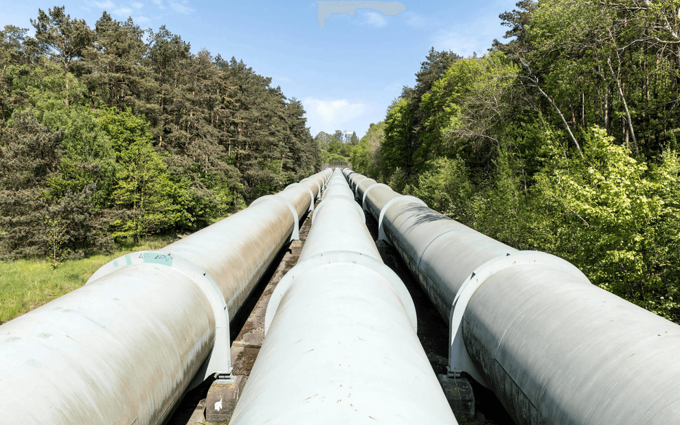 Gas pipeline during a pressure test procedure