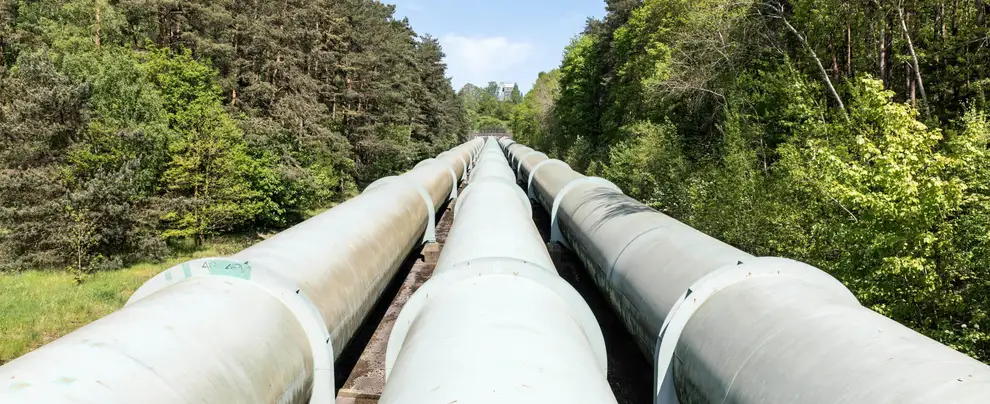 Gas pipeline during a pressure test procedure