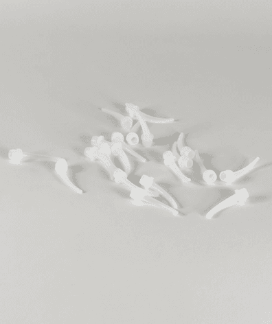 A bunch of white tips
